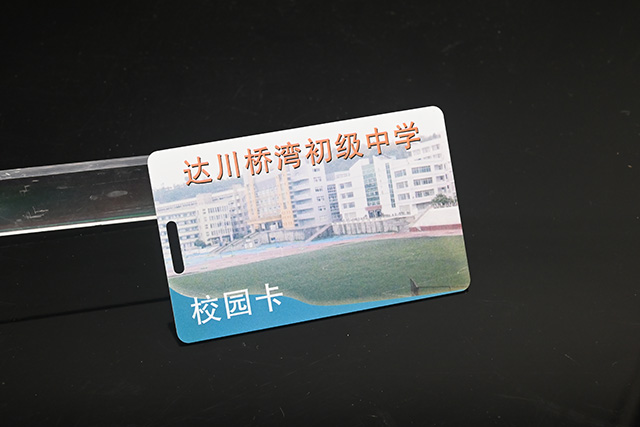 巴西鞋店Sapati銷(xiāo)售額翻倍增長(cháng)的原因是用了RFID智能卡