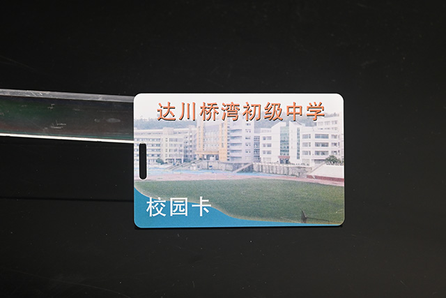 廣西省玉林市發(fā)放首批社會(huì )保障卡  實(shí)現就醫“一卡通”功能